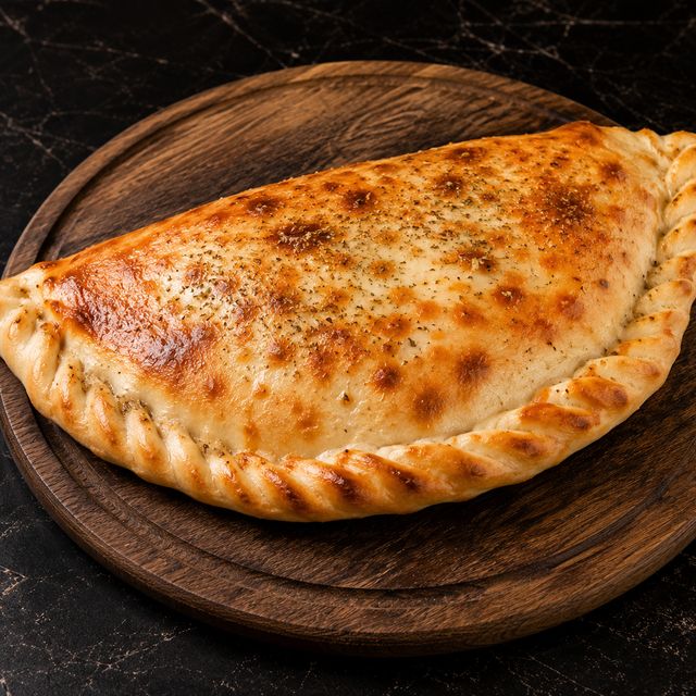 Кальцоне закрита